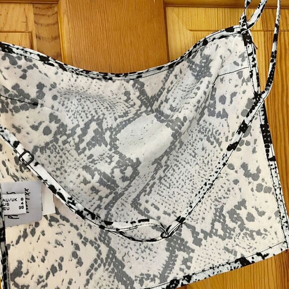 Princess Polly Scarf Top Black Blue Snakeskin Sz 4 Halter Festival Beach Novah - Picture 6 of 12